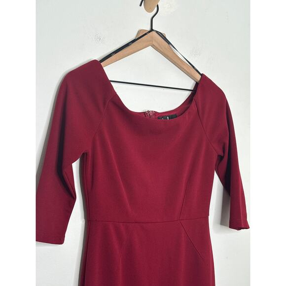 ⭐️ 3/$20 Lulus Burgundy Red Off Shoulder Mini Dress Size Medium - Picture 3 of 8
